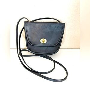 Rare vintage Coach Everett small crossbody